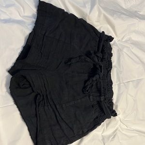 Black paper bag shorts- Krisa